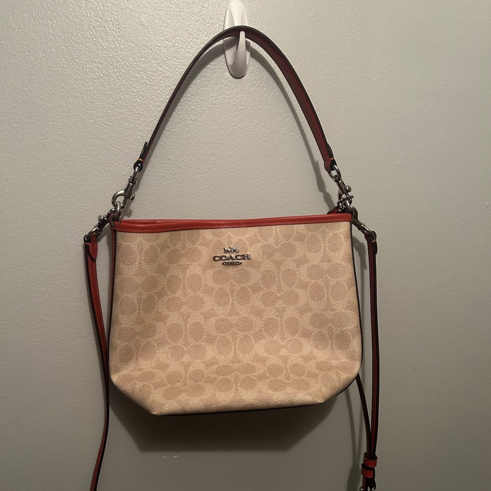 Coach City Bucket Bag Womens Medium Beige Red Signature Canvas Crossbody CT800